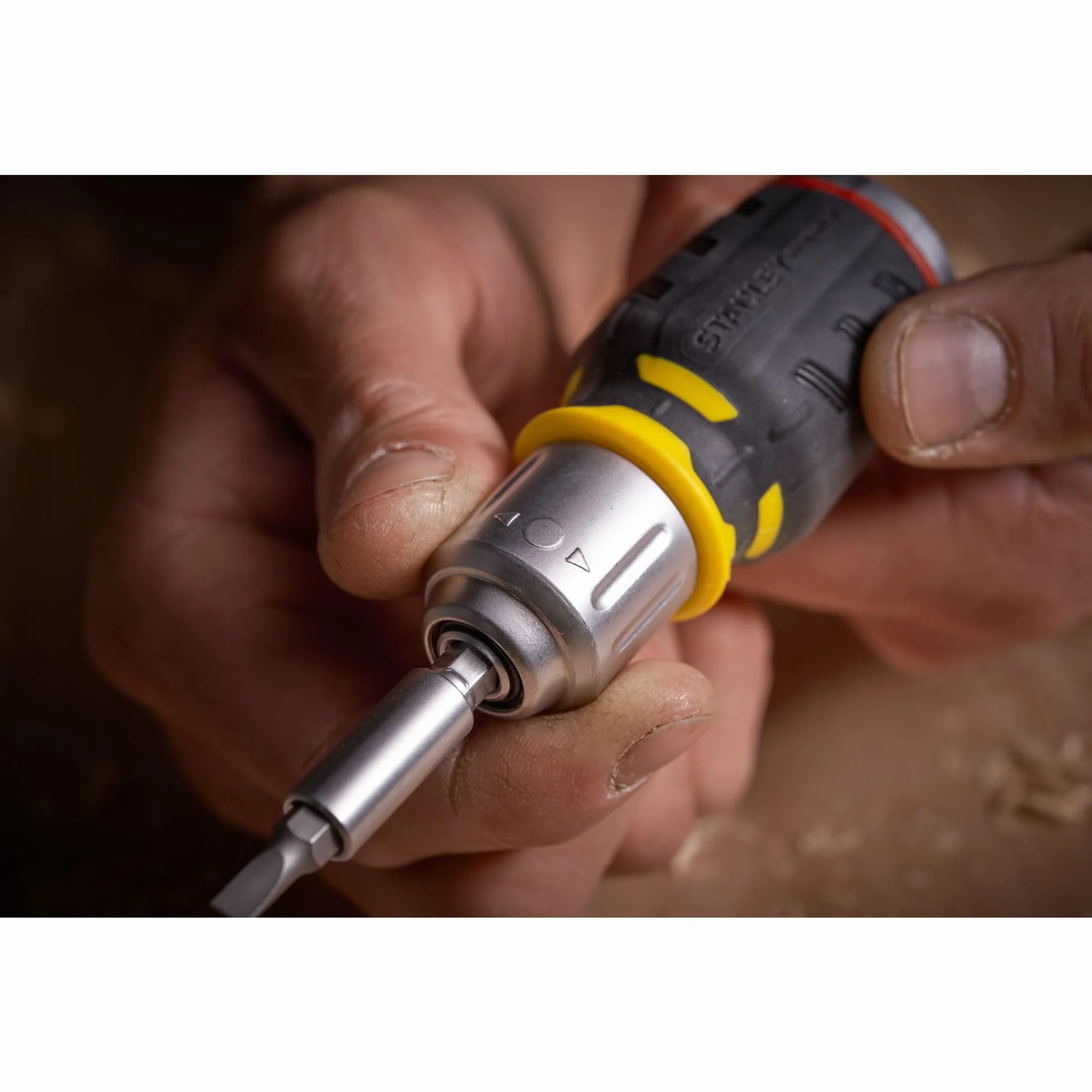Stanley FatMax Śrubokręt mini wkrętak krótki z grzechotką na bity FMHT0-62688