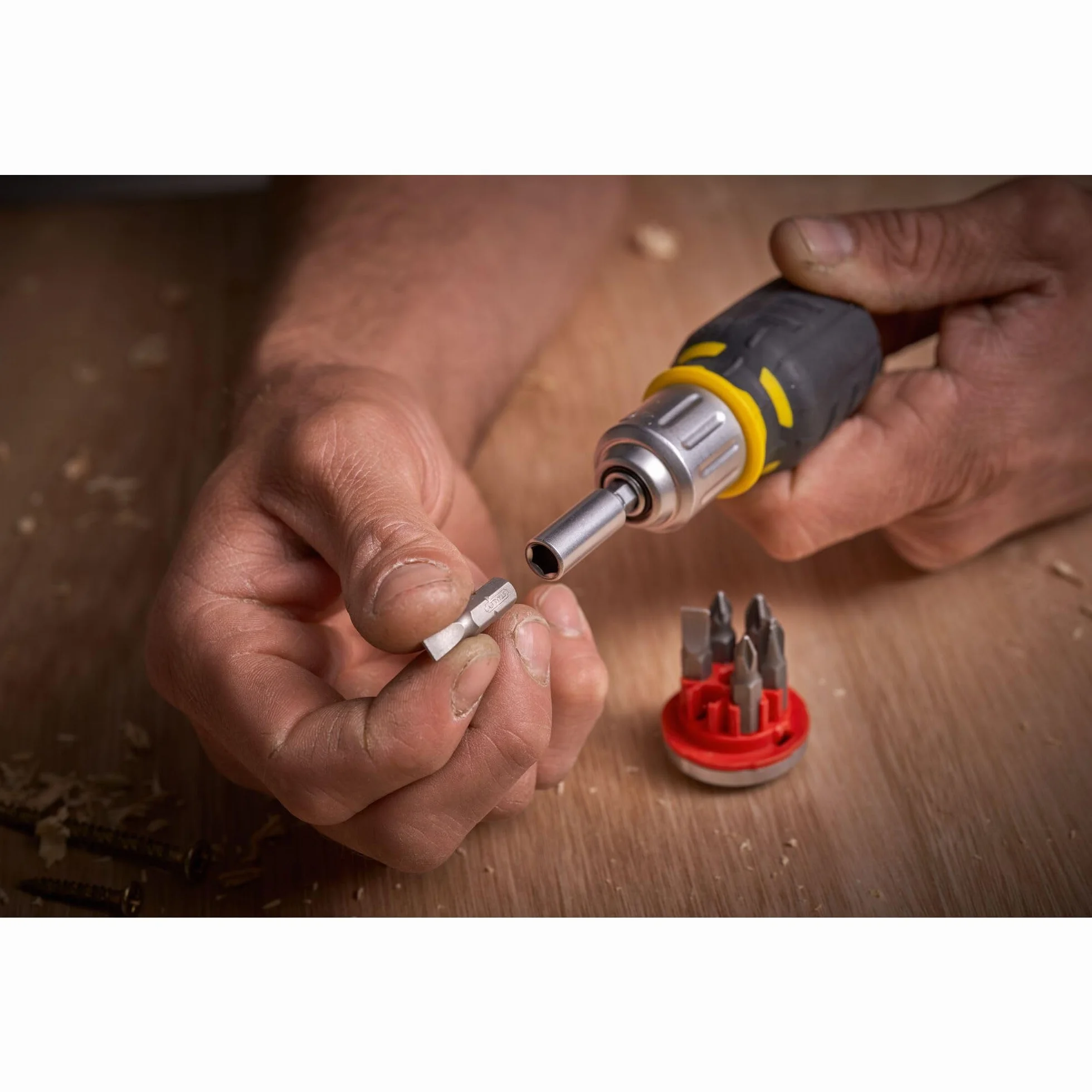 Stanley FatMax Śrubokręt mini wkrętak krótki z grzechotką na bity FMHT0-62688