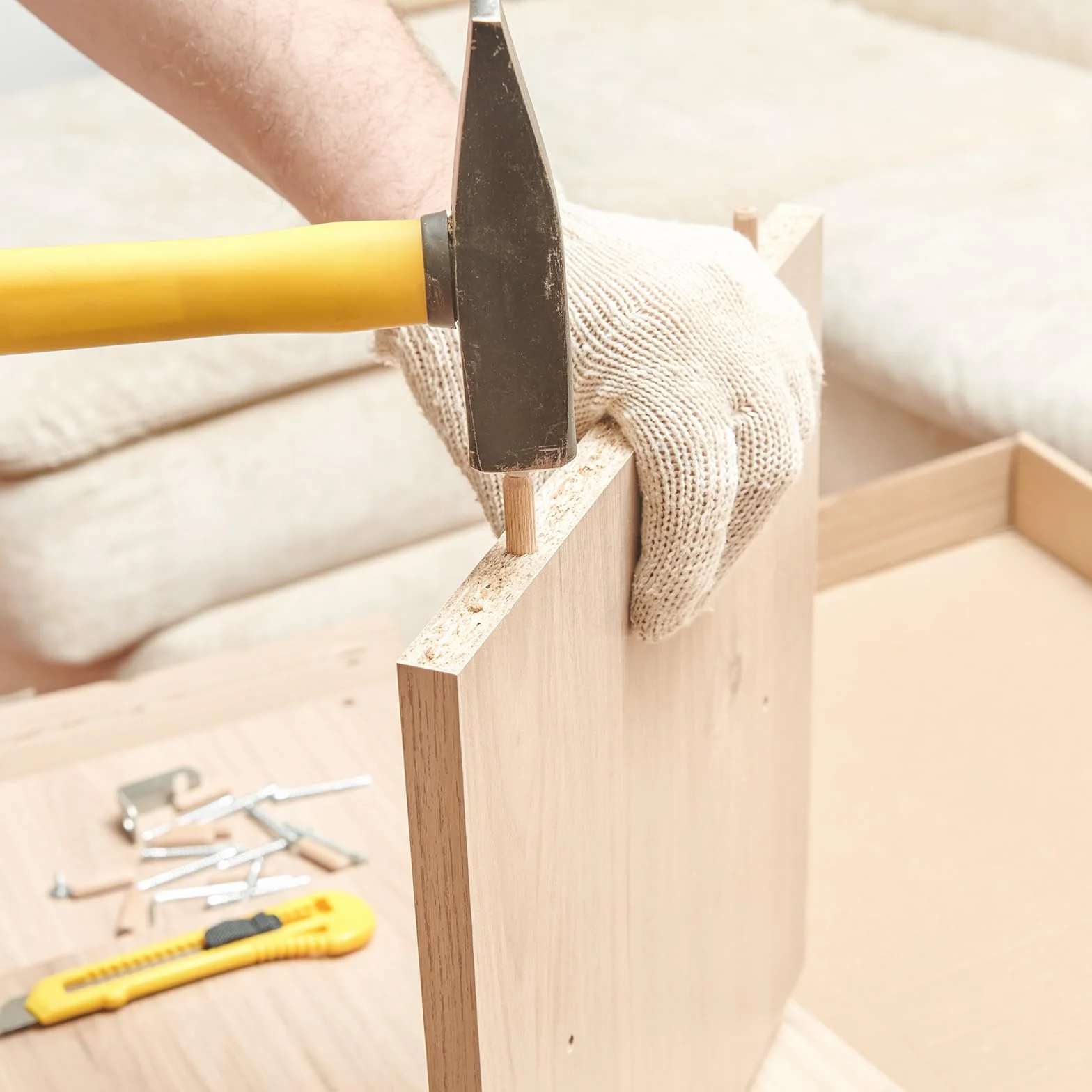 Kołki drewniane 6 x 60 mm rowkowane skośne końce twarde drewno do obróbki drewna 90 szt.
