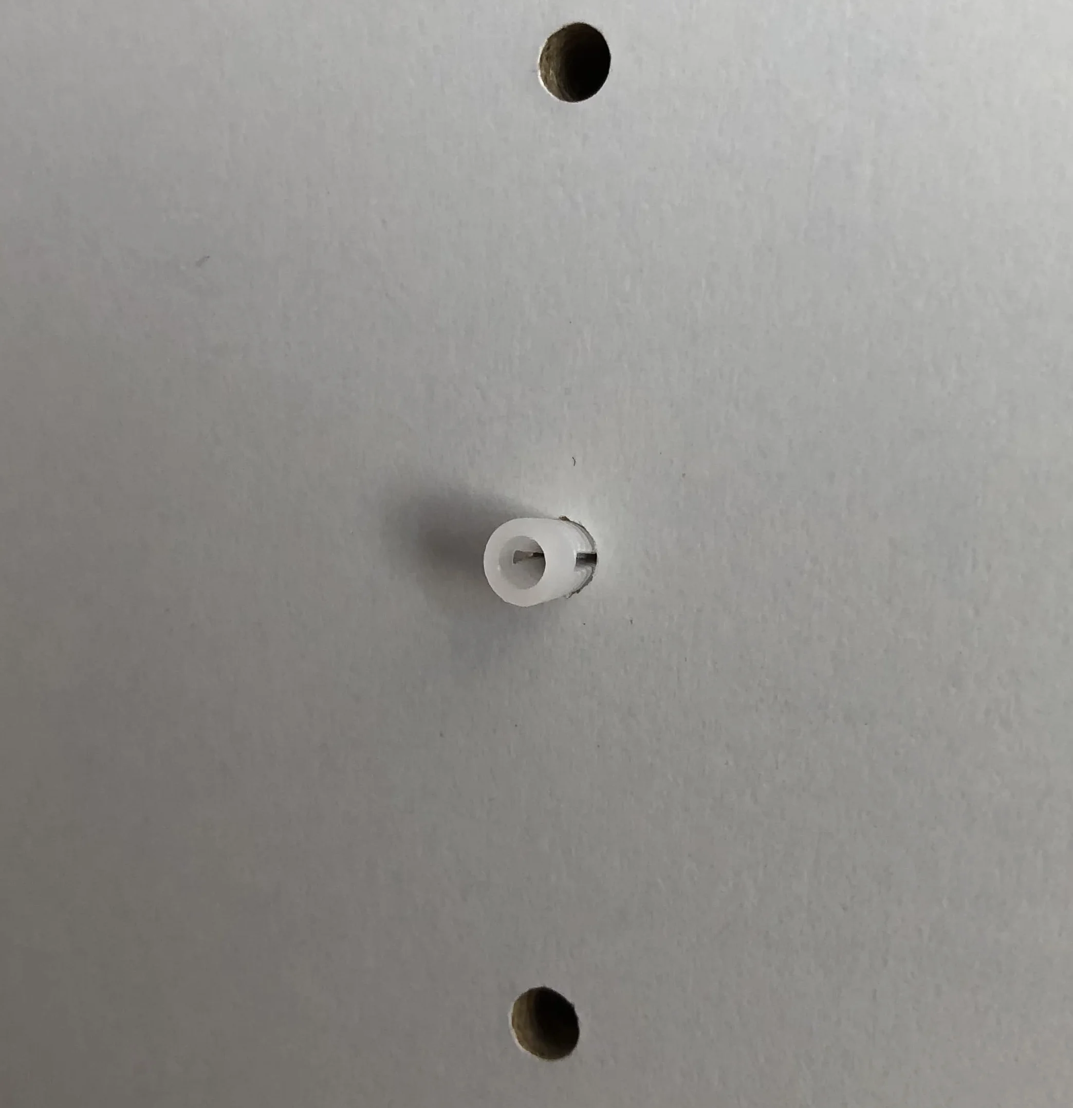NELI Mufa rozprężna ø 5 x 8 mm kołki rozporowe z tworzywa sztucznego 50 sztuk