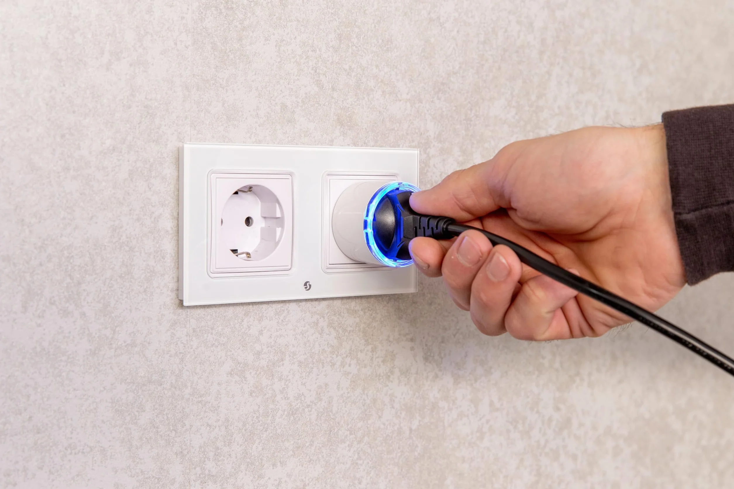 SHELLY Gniazdko WLAN Plug S Gen3 biały matowy 4 sztuki