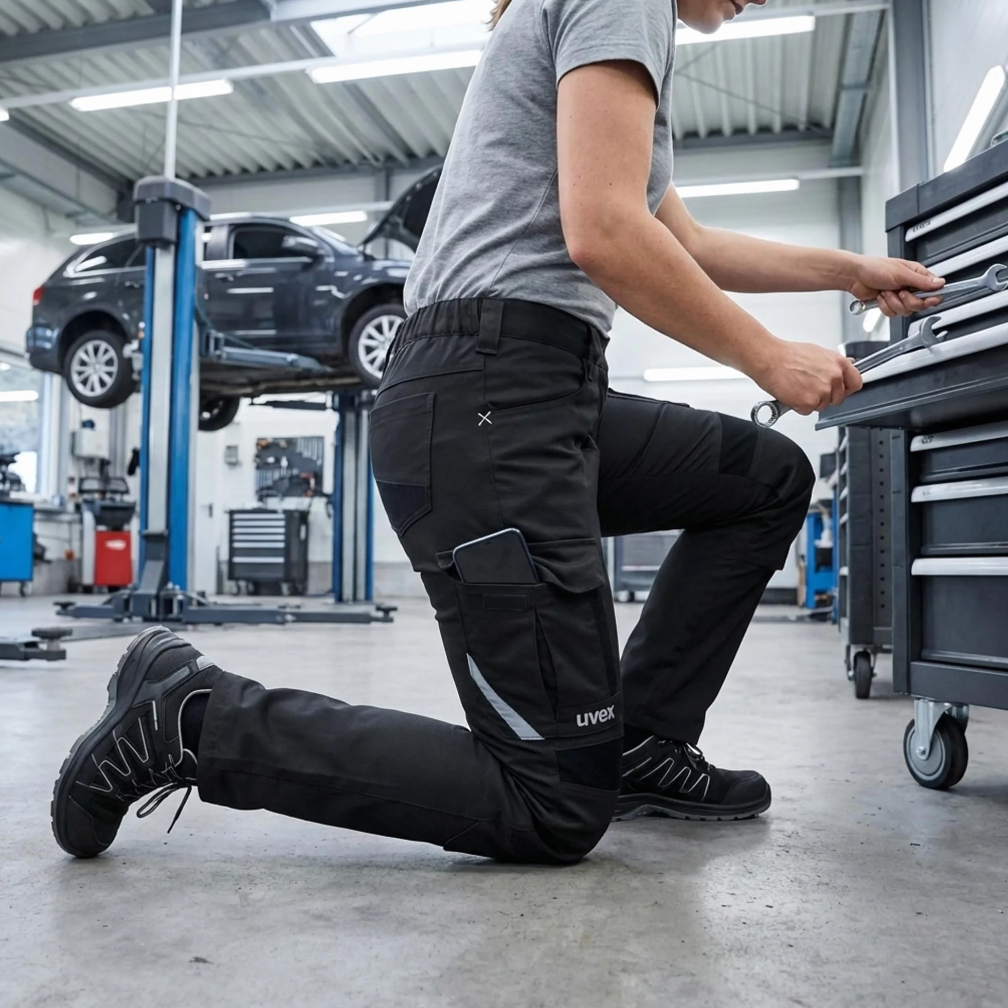 Uvex suXXeed Industry damskie spodnie robocze stretch kieszenie na kolanach