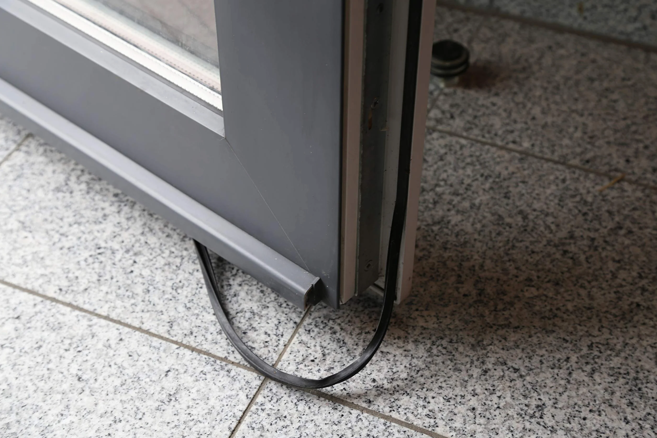 WEICON Contact VA 250 Black 12g, klej cyjanoakrylowy do zastosowań wysokotemperaturowych