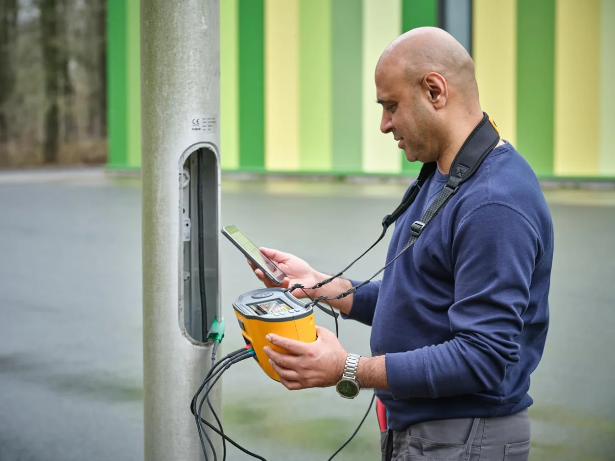 Wielofunkcyjny tester instalacji Fluke 1673 FC