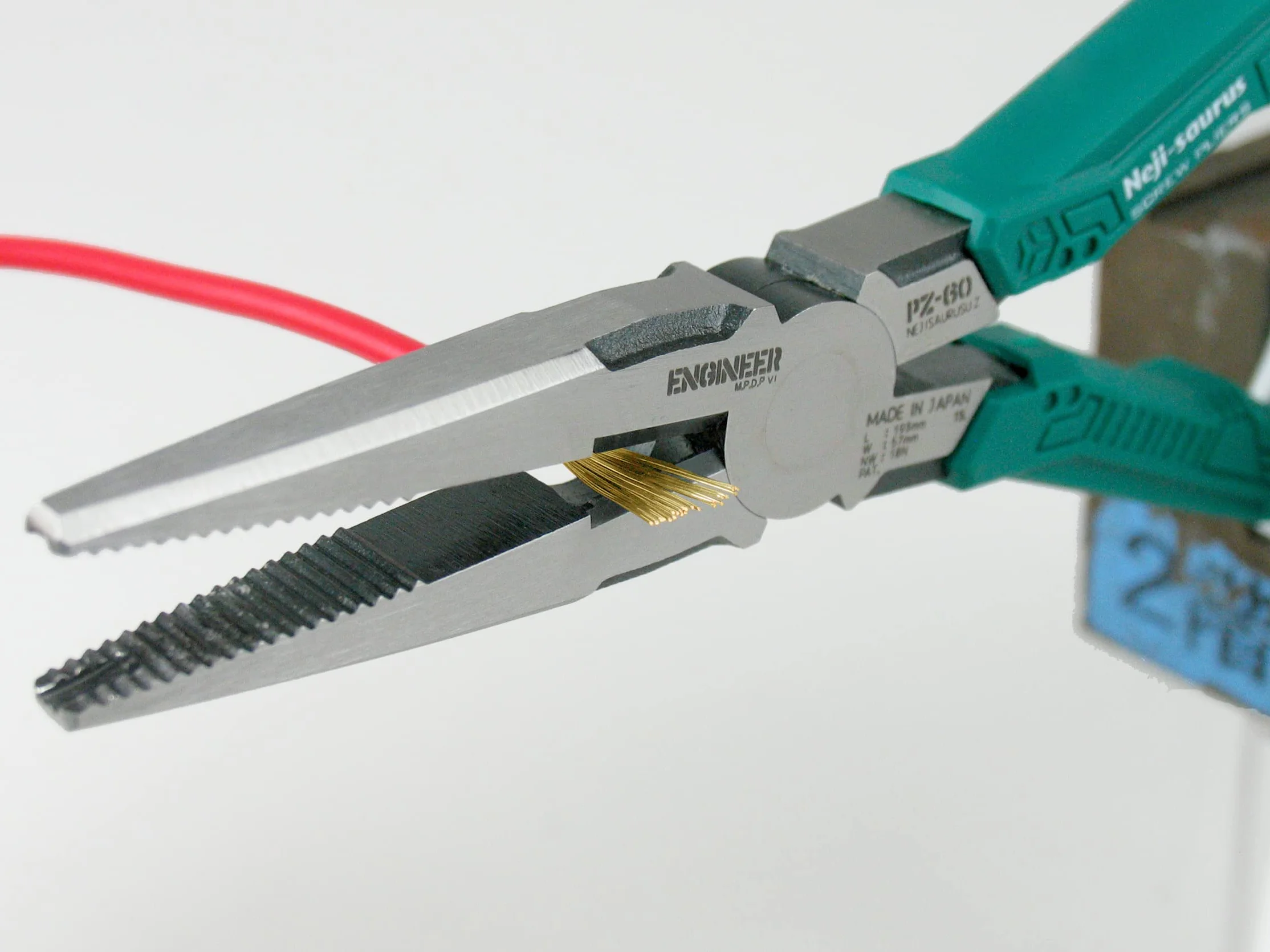 Szczypce do usuwania śrub ENGINEER PZ-60 Neji-Saurus, srebrny, Φ2~5,5 mm