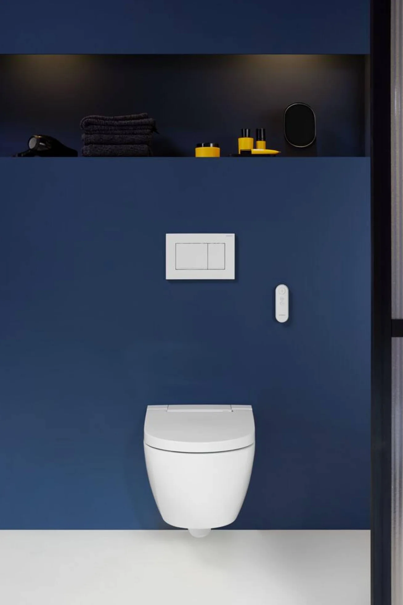 Geberit Aquaclean Alba toaleta prysznicowa 38 x 57 x 41 cm biała keratect