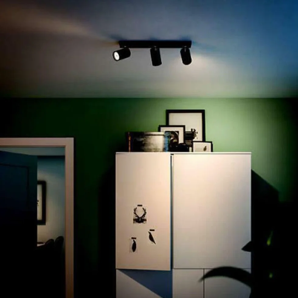 Philips Kosipo Reflektor LED 5,5 W, Regulowane Głowice, Łatwy Montaż, Trwała Konstrukcja I Stylowy Design. Wszechstronne Oświetlenie. Żarówka Sprzedawana Oddzielnie, Kolor Biały