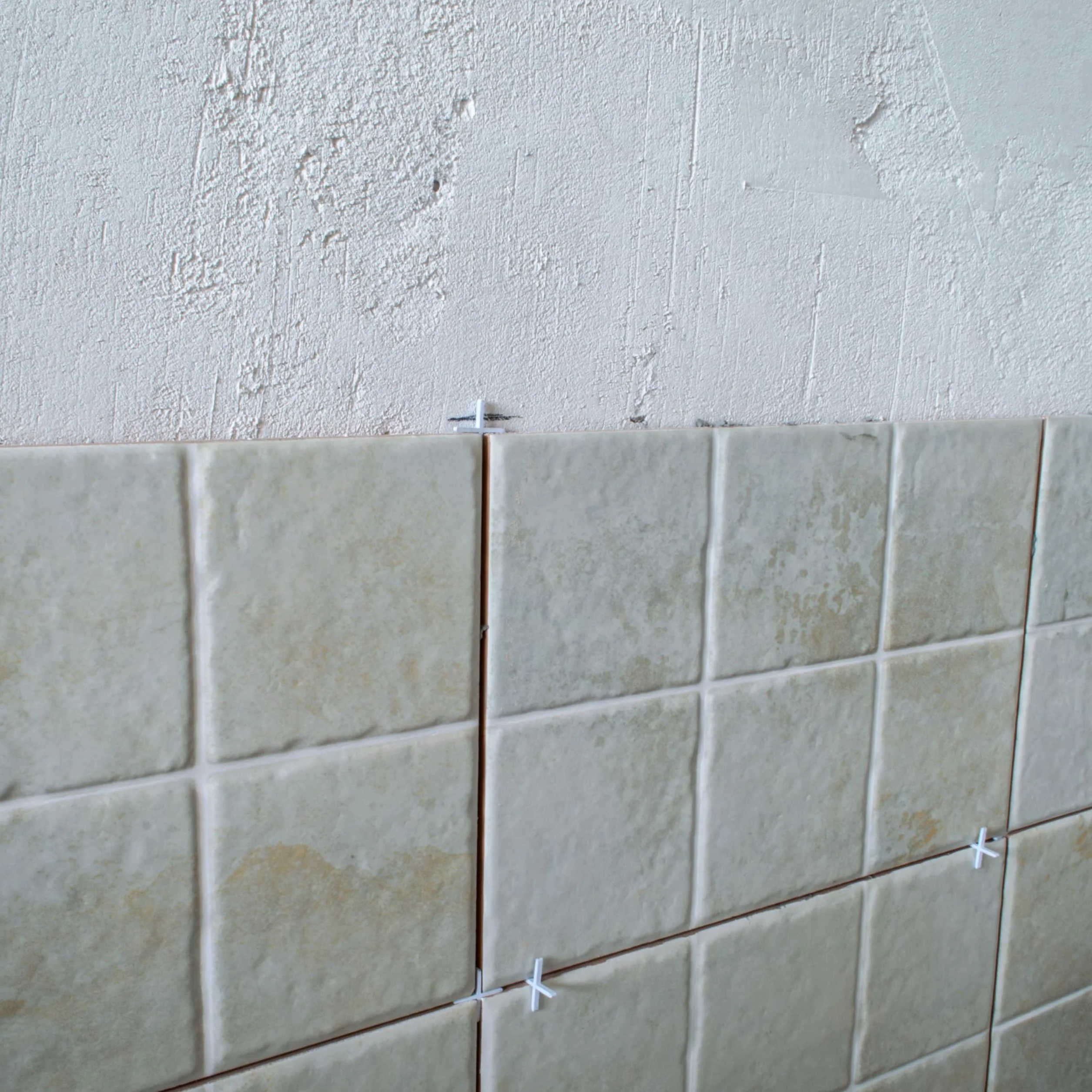 Krzyże do płytek, grubość 2 mm, 1000x, plastikowe przekładki