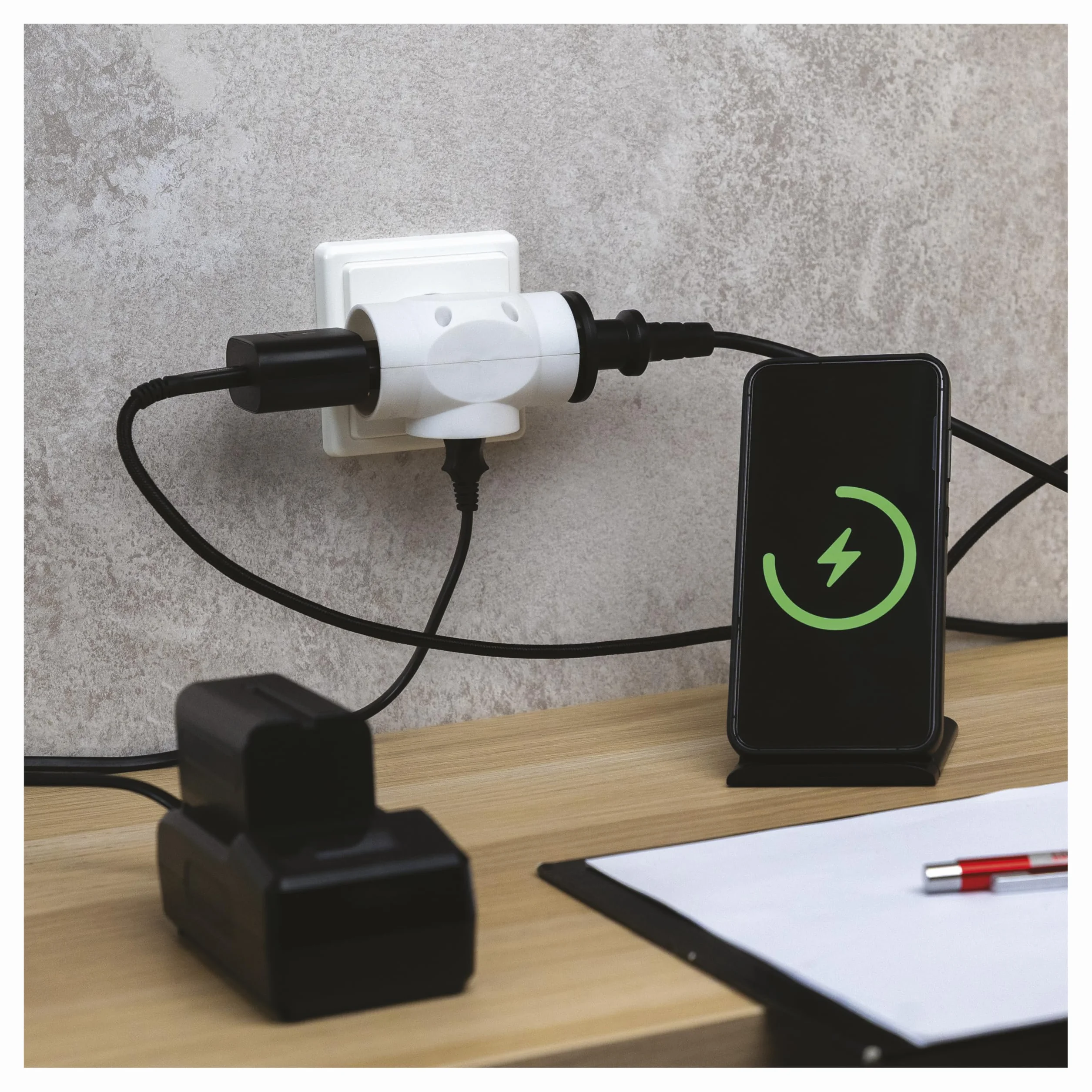 EMOS 3-drożne gniazdo z ulepszoną ochroną przed dotykiem 3x adapter gniazda francuskiego IP20 250V 16A 3680W biały
