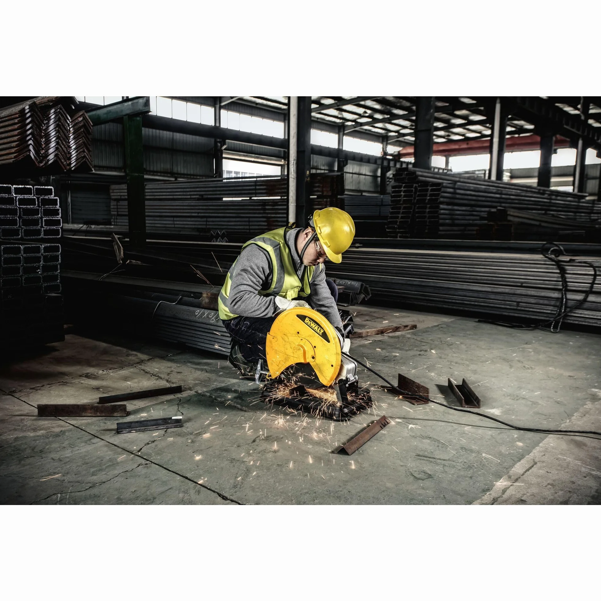 DeWalt Przecinarka do Metalu Sieciowa 355mm 2200W D28730