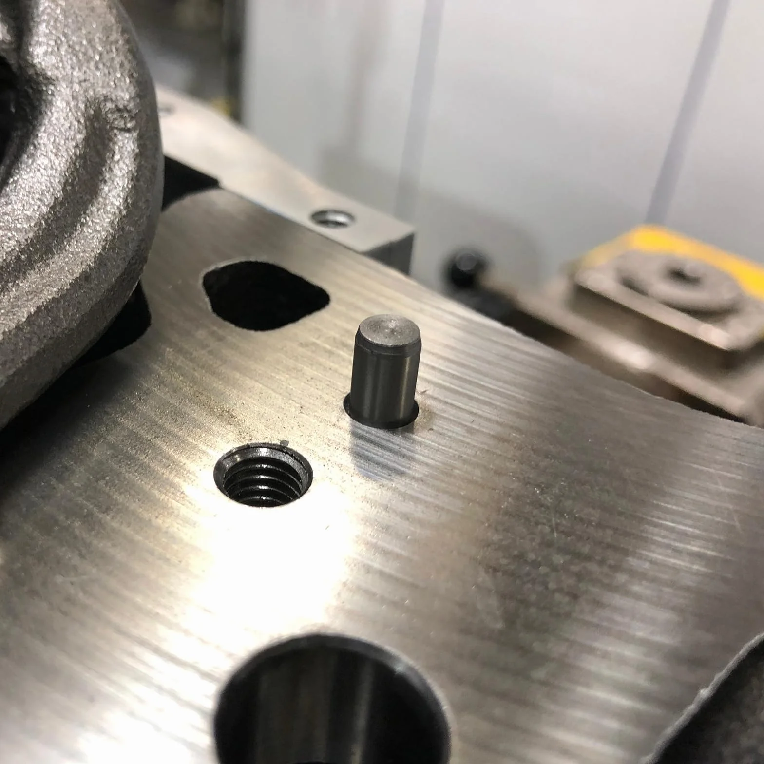 QUARKZMAN 100 sztuk kołków M2,5 x 40 mm 304 ze stali nierdzewnej cylindryczny wspornik półki elementy mocujące do mebli DIY