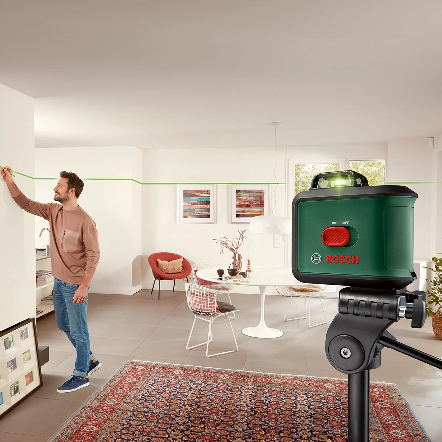 Bosch UniversalLevel 360 Laser krzyżowy ze statywem i uchwytem MM 3