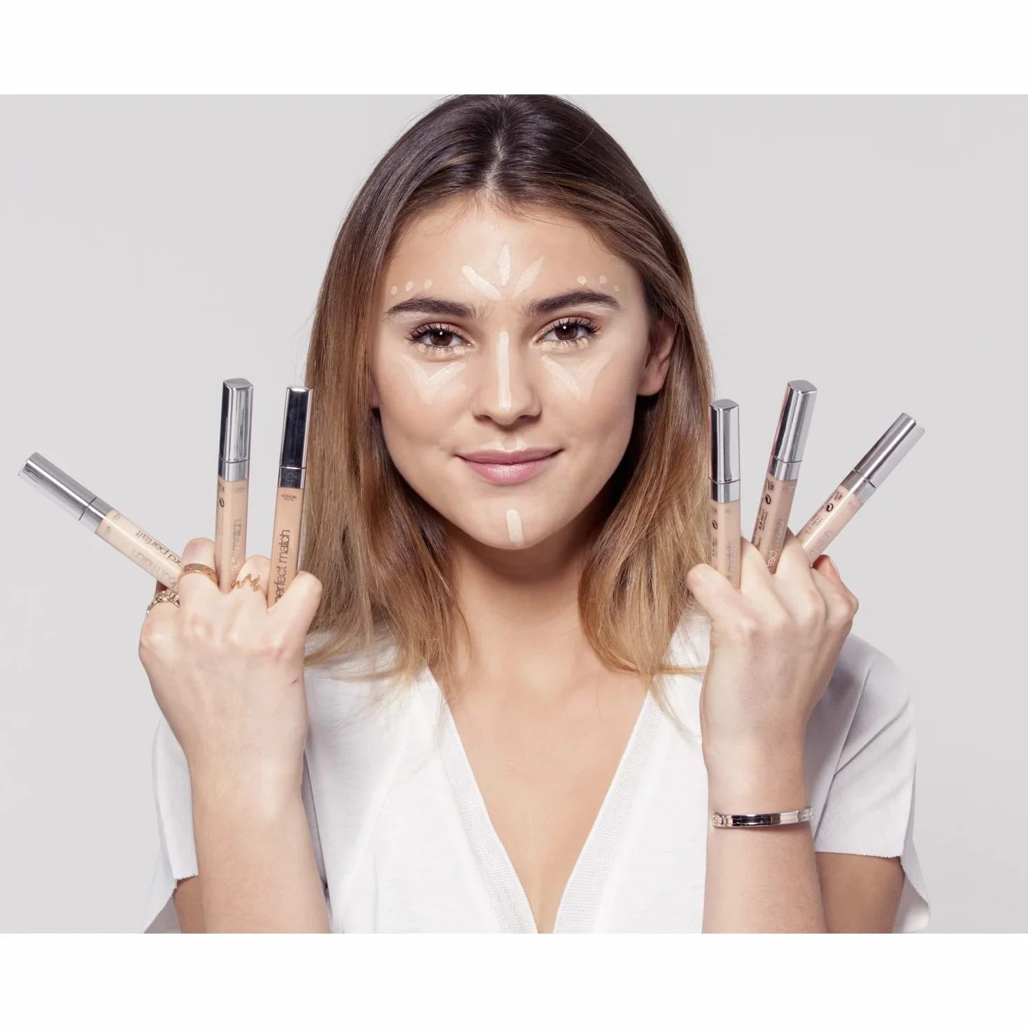 L'Oréal Paris True Match All In One Korektor do twarzy, lekka formuła z kofeiną, 1.N Ivory, 6,8 ml