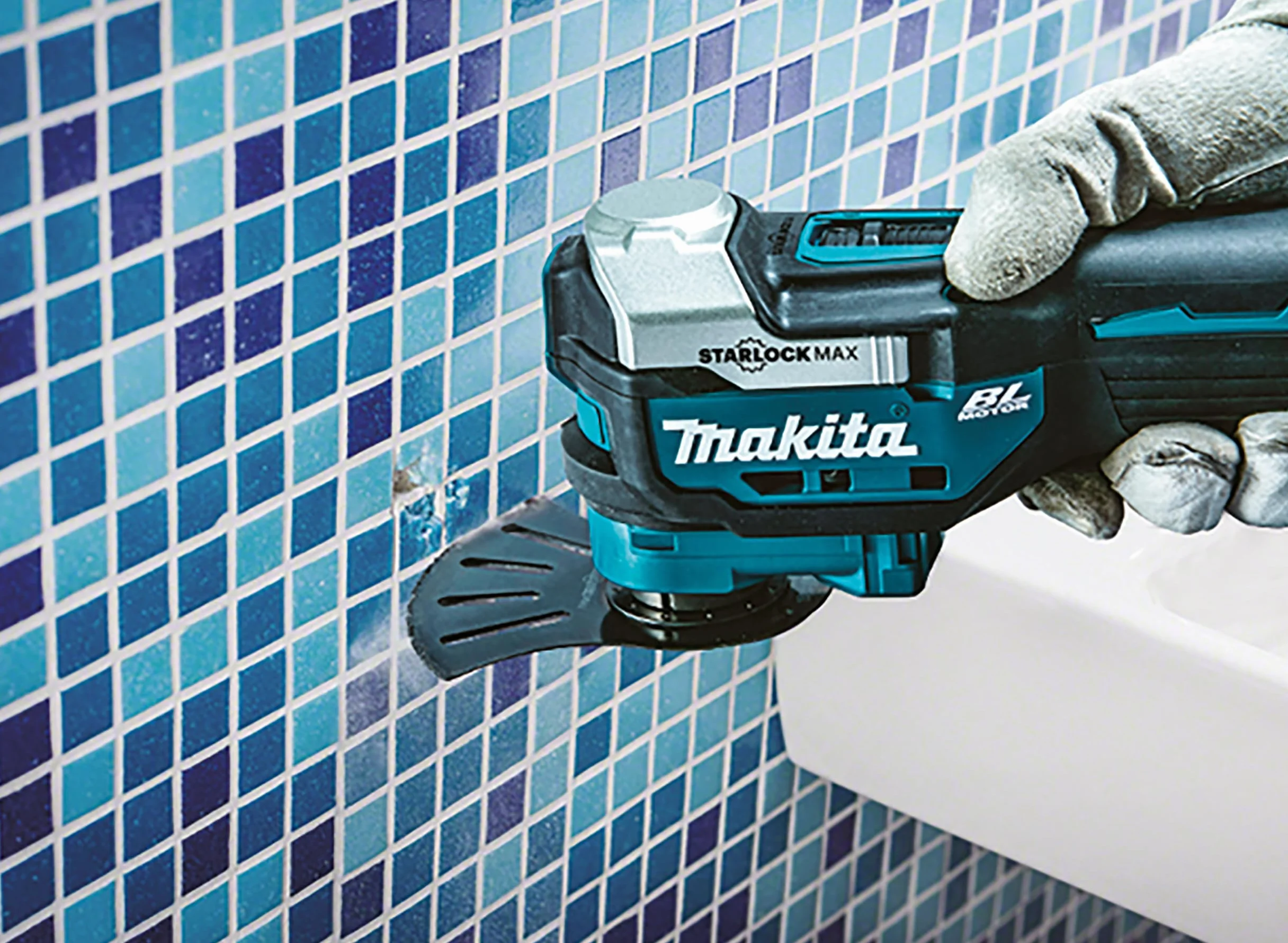 MAKITA DTM52ZJX2 Narzędzie wielofunkcyjne 18 V LXT Solo z zestawem akcesoriów MAKPAC