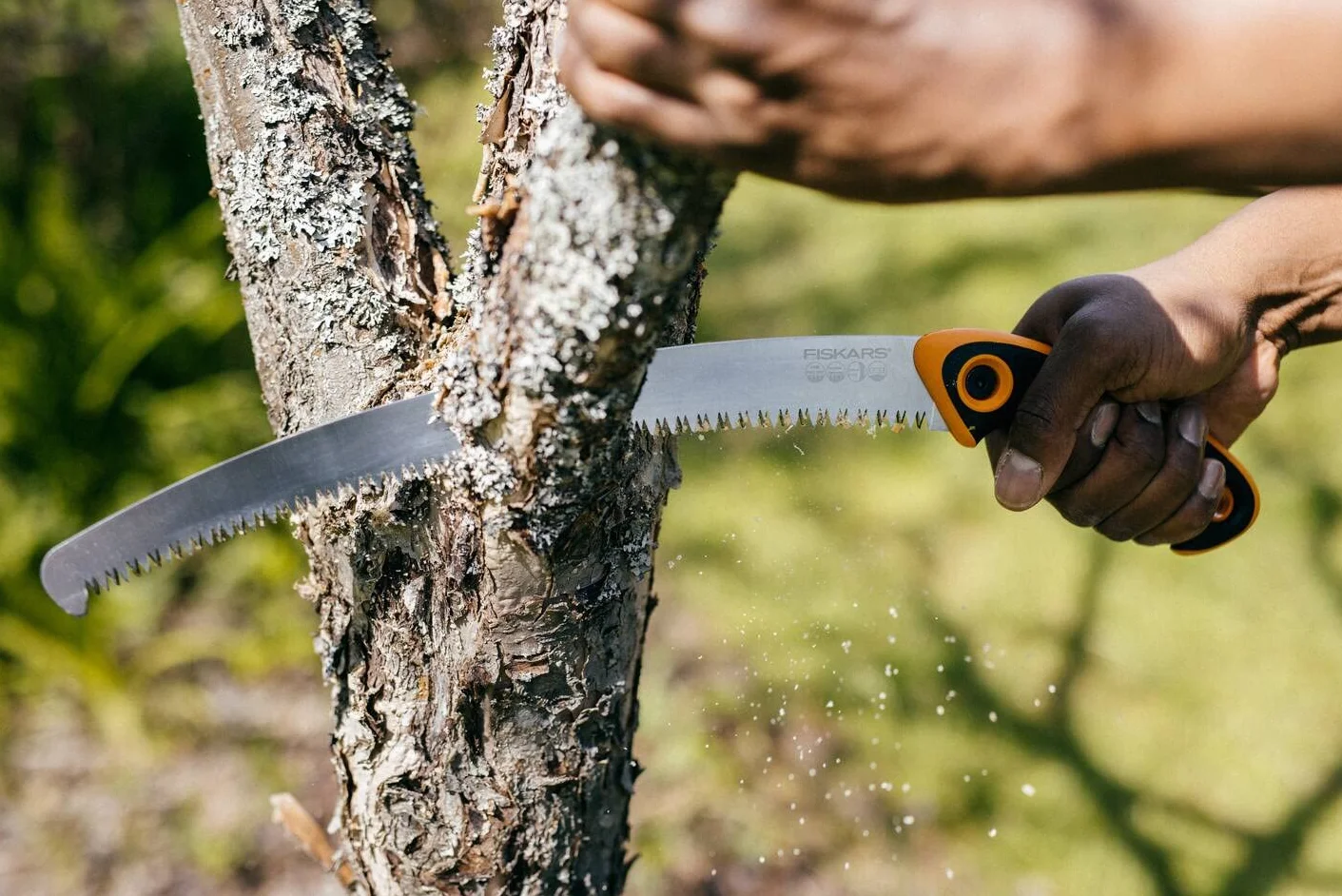 Fiskars Piła profesjonalna SW-330 do świeżego drewna, grube zęby, stalowe ostrze