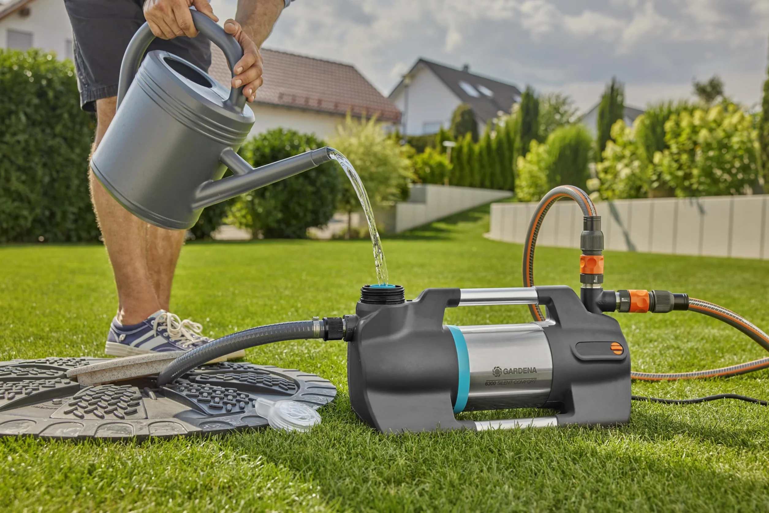 Gardena pompa ogrodowa 6300 SilentComfort: Cicha pompa nawadniająca sterowana przez aplikację, tłoczenie 6300 l/h, zabezp. przed pracą na sucho, stal nierdzew., energoosz. i wodoszcz. (9058-20)
