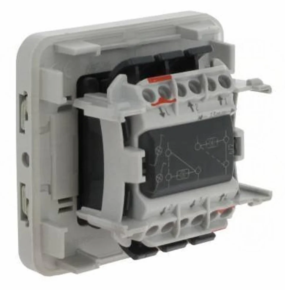 Legrand Plexo Idrobox 069526 Pl-comp CONM DOB Lum 10 A E/G