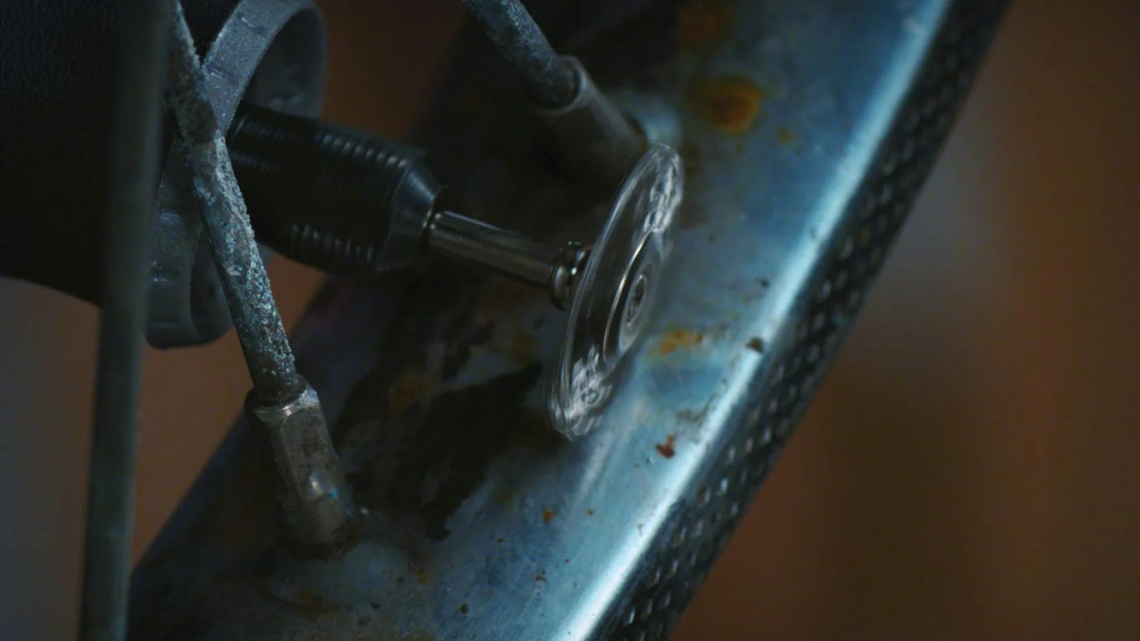 Dremel 428 stalowa szczotka druciana zestaw akcesoriów 2 sztuki Ø 19 mm do polerowania i usuwania rdzy