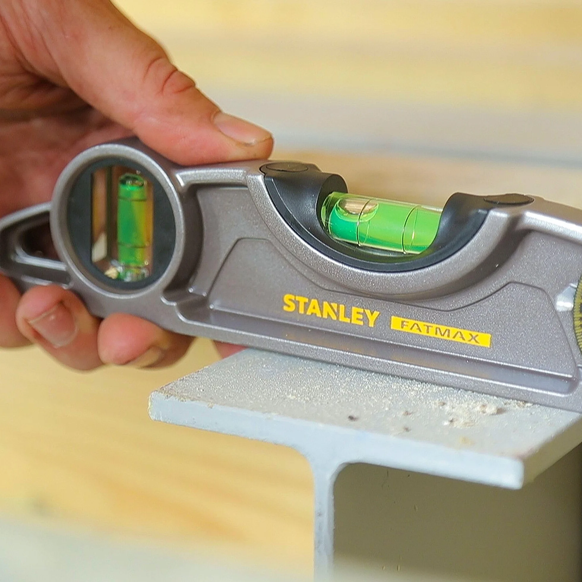 Stanley Fatmax Pro Poziomica Magnetyczna Torpedo XL 250 mm 0-43-609