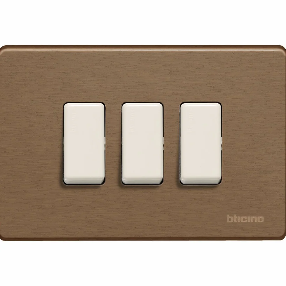Bticino Magic Plaque 3-osobowa złota 503/3/BR