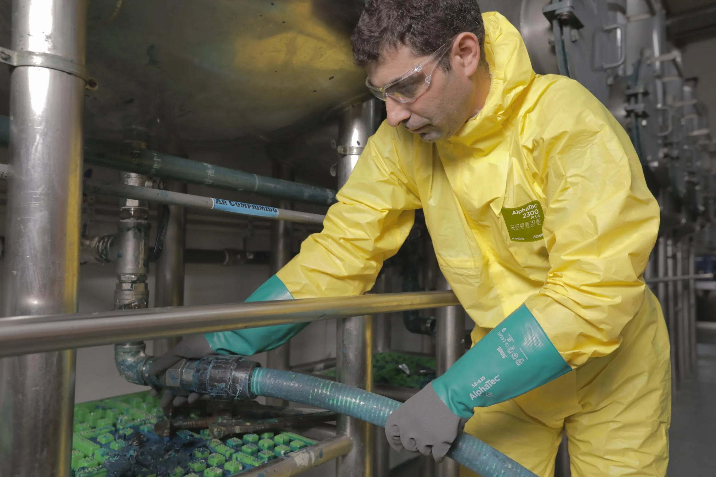 Ansell AlphaTec 2300 Model 132 Kombinezon jednorazowy Odporny na chemikalia Żółty rozmiar 2XL