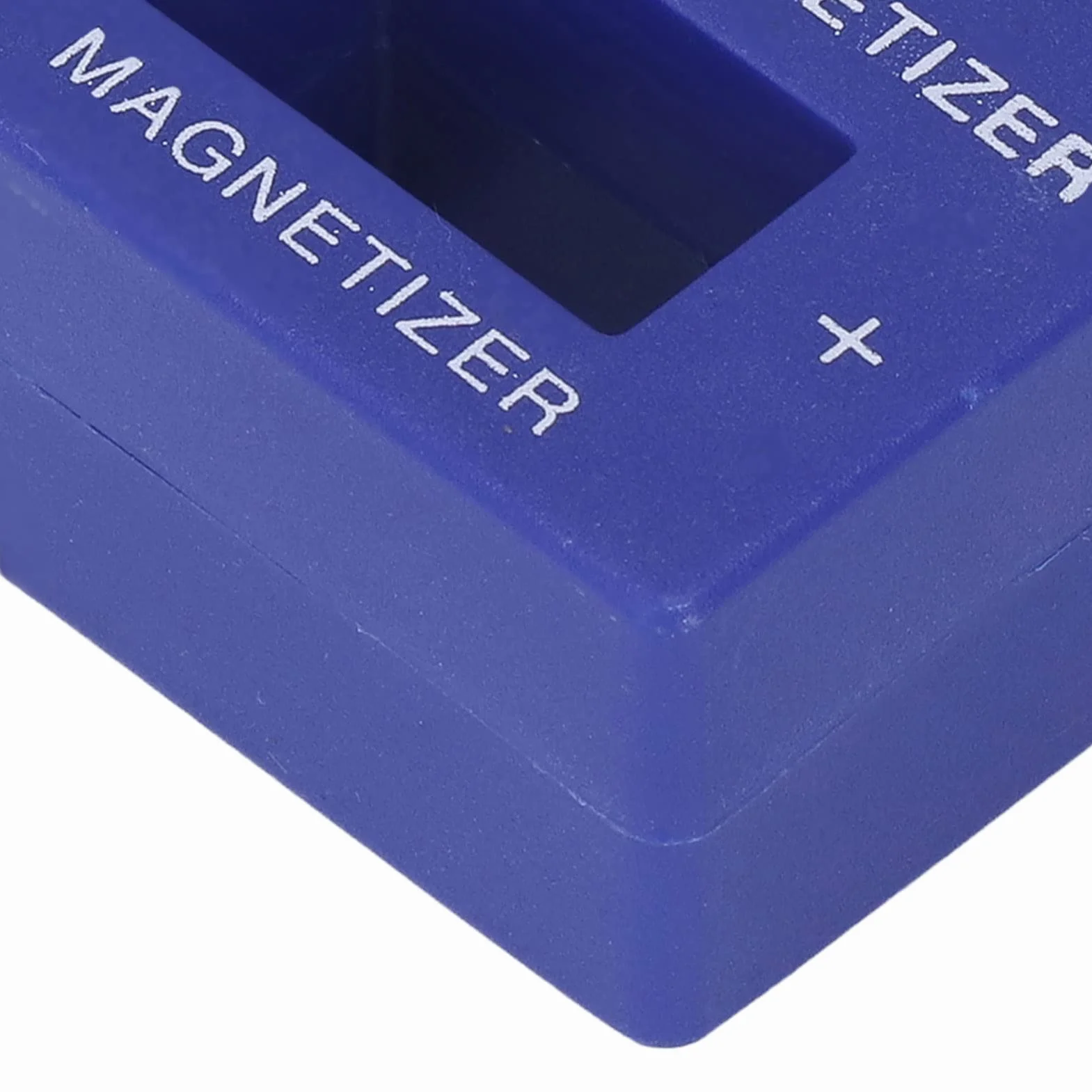 Magnetyzator do wkrętaków