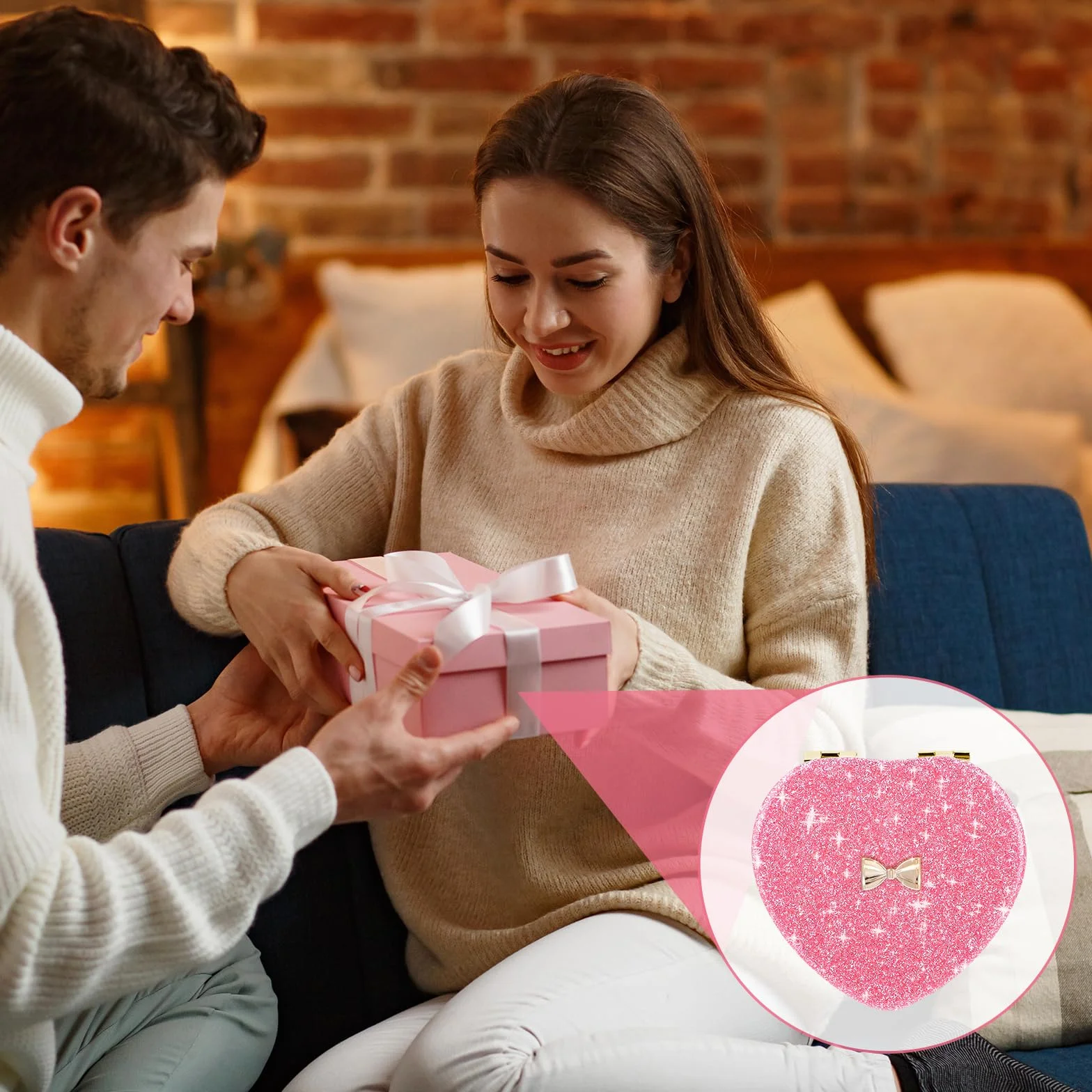 Dimeho Kompaktowe składane lustro w kształcie serca, mini lusterko kosmetyczne z powiększeniem, przenośne, podróżne lusterko do makijażu, dwustronne, śliczne błyszczące dla kobiet, torebka (muszka)