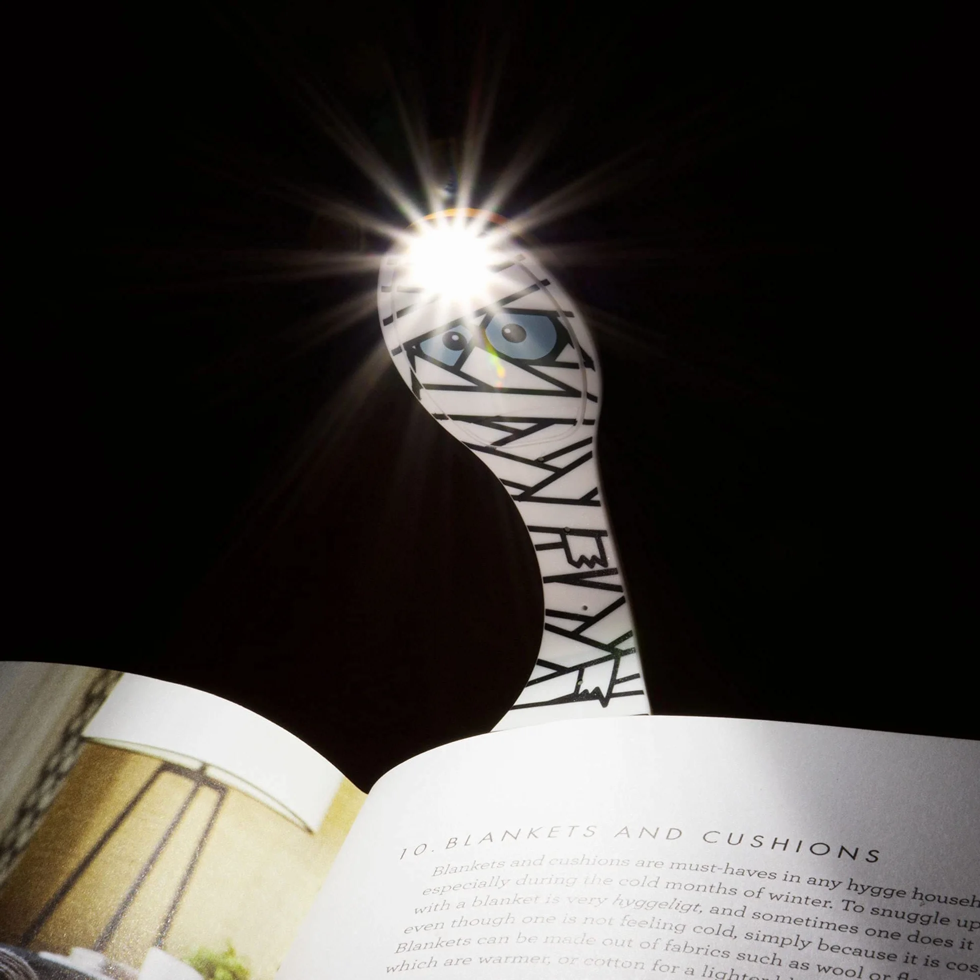Flexilight Reading Light | 2 in 1 Bookmark Book Light | LED Clip On Reading Lamp | Children and Adult Book Torch | Book Accessories | Gift for Readers, Book Lovers