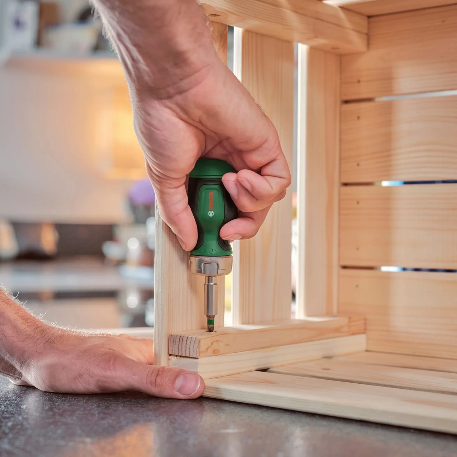 Bosch wkrętak z grzechotką 6 końcówek PZ1/2 PH2 SL4 TX25 HEX5 uchwyt magnetyczny