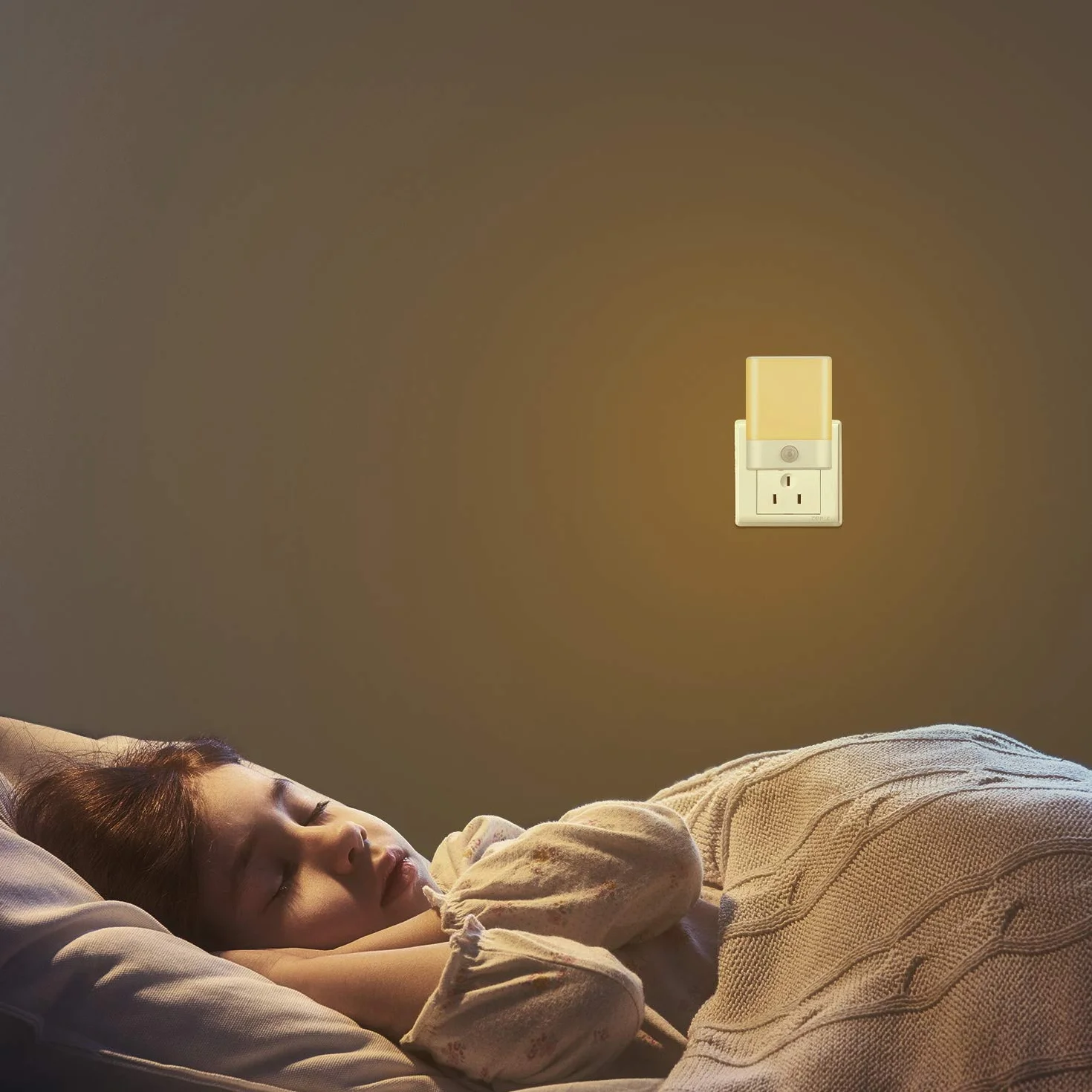 Brisun lampki nocne LED z czujnikiem ruchu 4 sztuki 3 tryby ciepła biel
