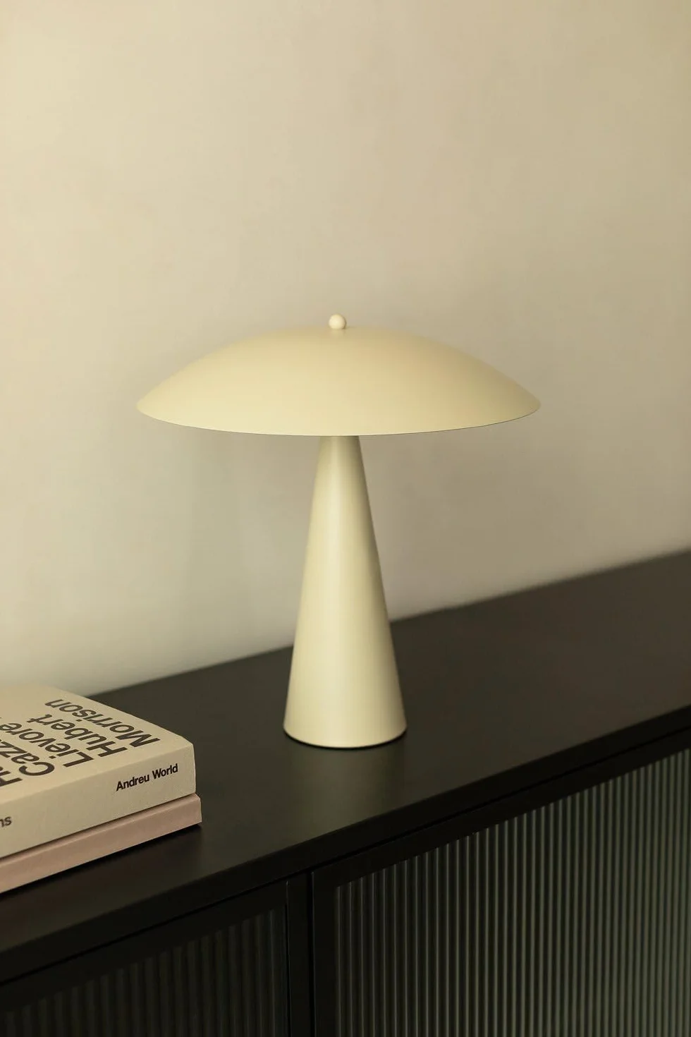SKLUM Metalowa lampa stołowa Irune
