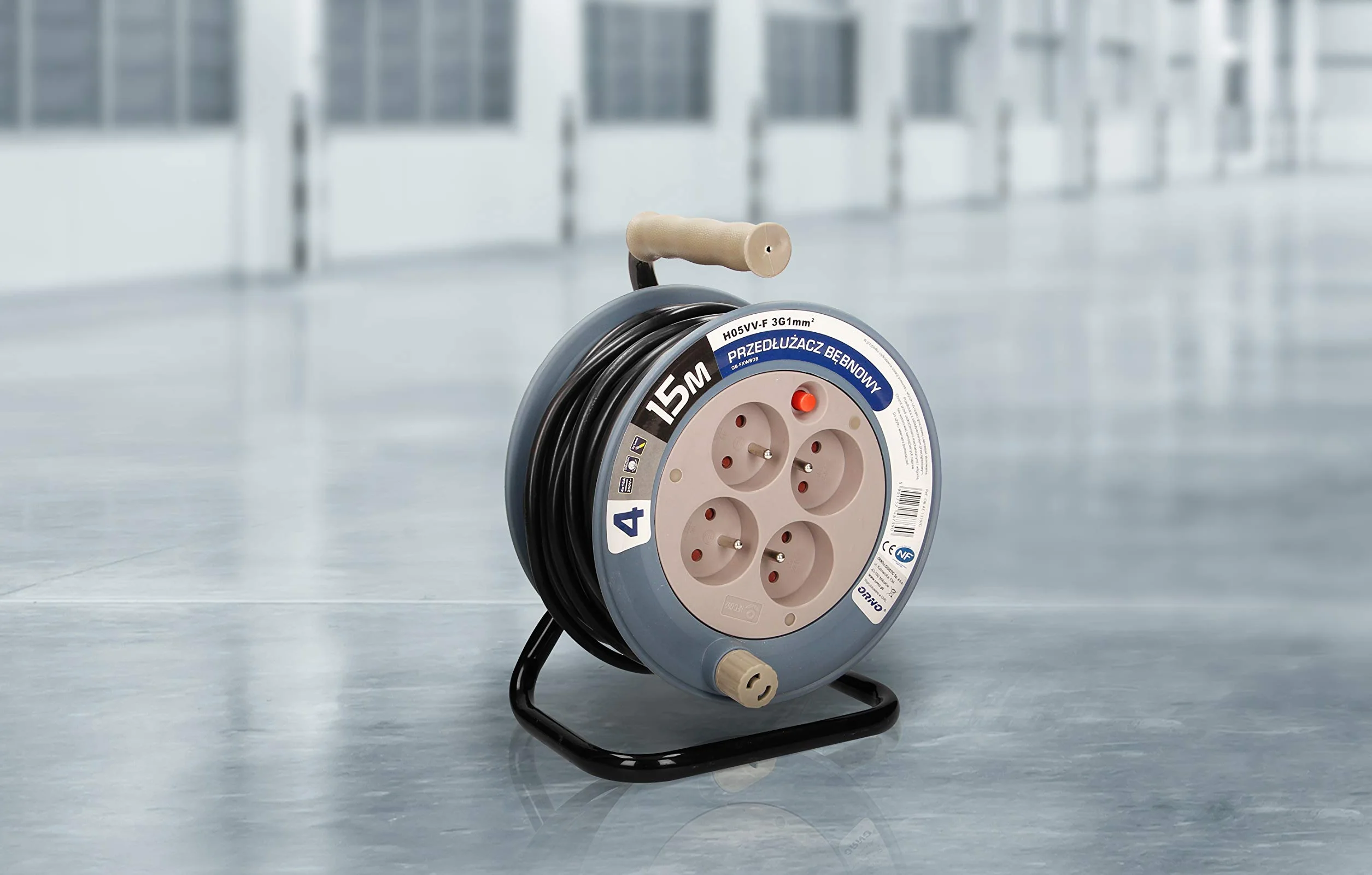 Orno AE-1339 mini bęben kablowy 15 m 4 gniazda metalowy stojak zabezpieczenie termiczne 2300 W 10 A 230 V 50 Hz szary