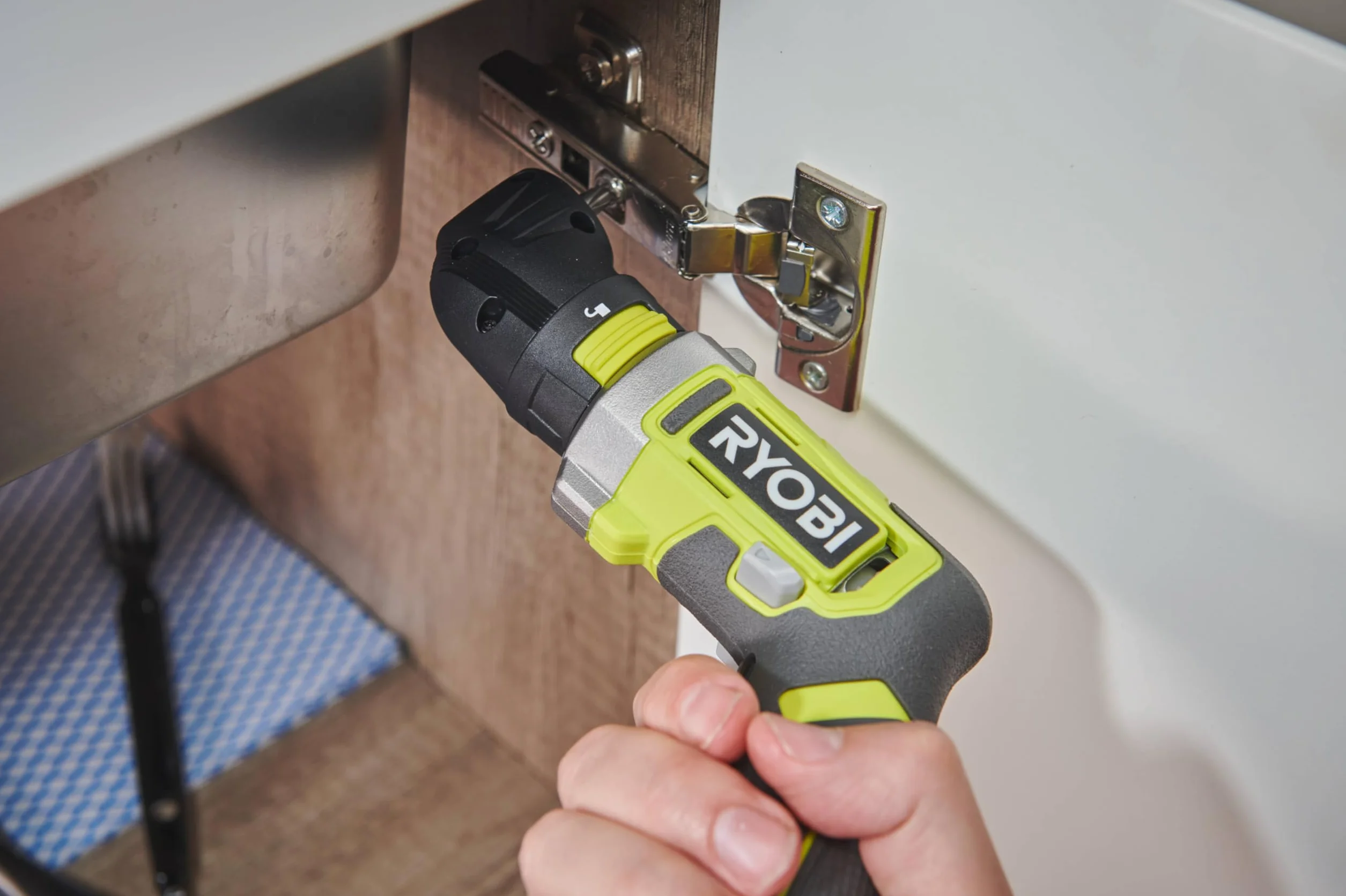 RYOBI Wkrętak litowy RSD4-120TA2 4V USB Amazon Exclusive