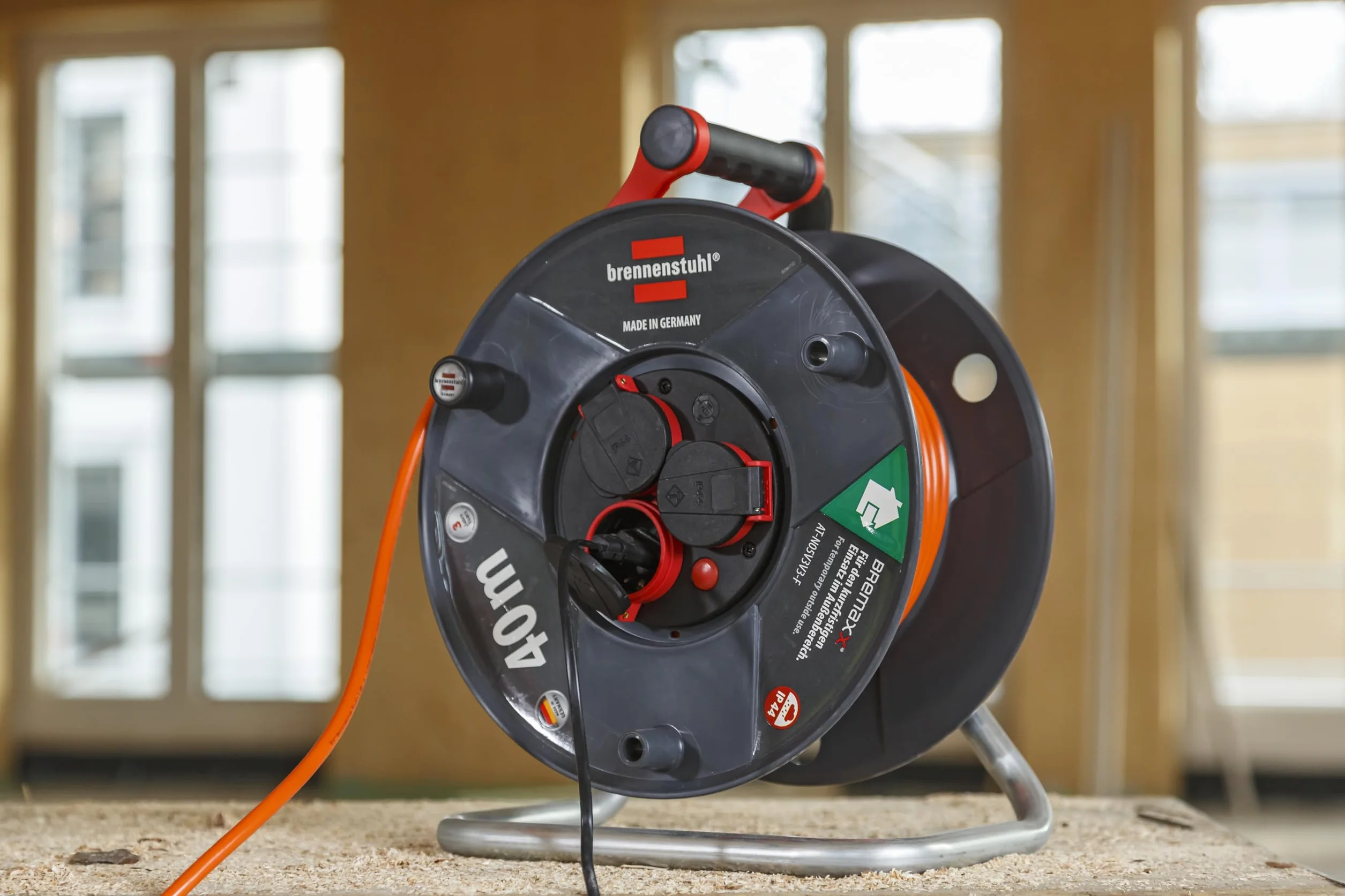 Brennenstuhl Garant V2 bęben kablowy IP44, 40 m, do użytku na zewnątrz (Made in Germany, kabel w kolorze pomarańczowym, krótkotrwałe zastosowanie na zewnątrz)