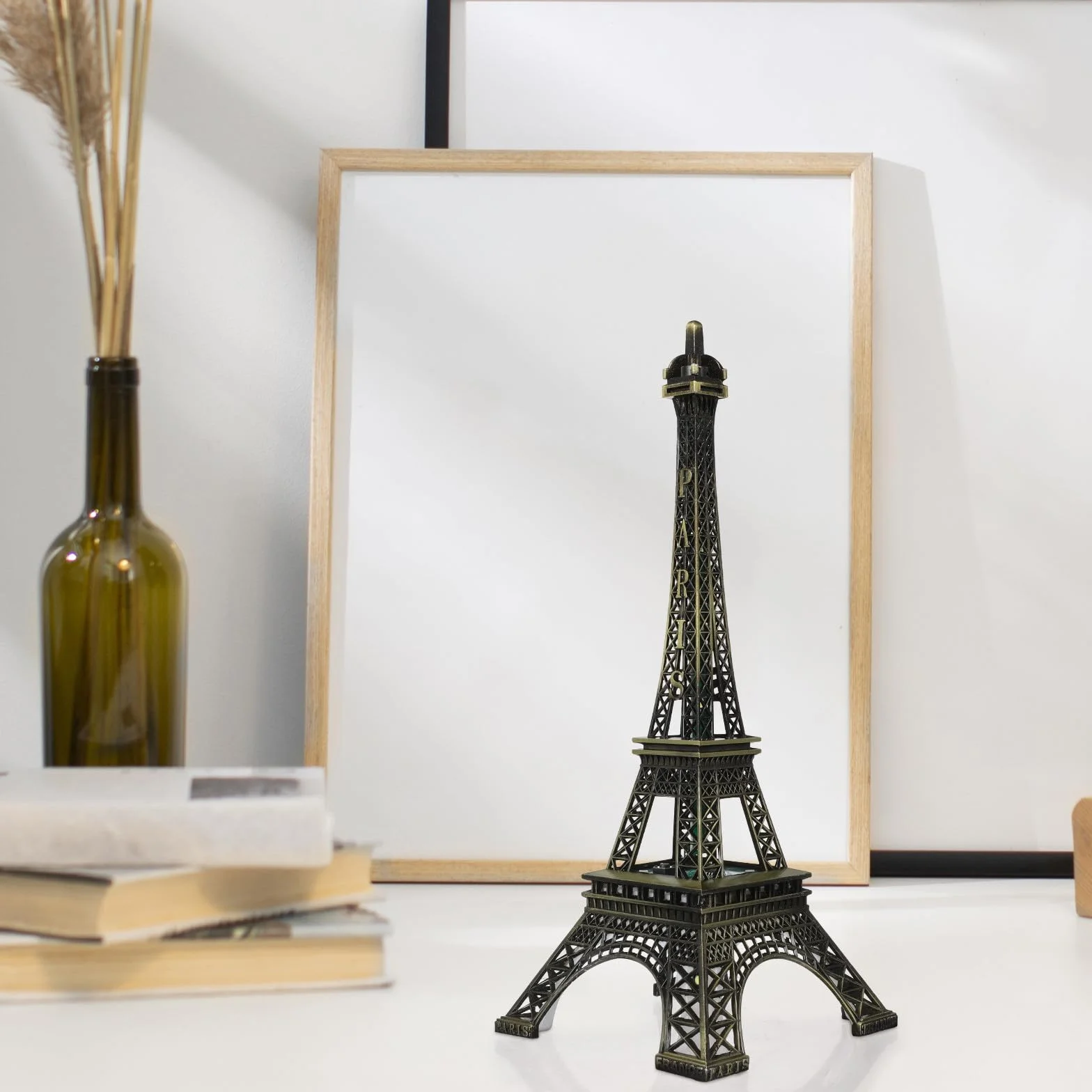 Lampa LED Wieża Eiffel Dekoracyjna Metal Stare Złoto Romantyczna Świetlna Prezent