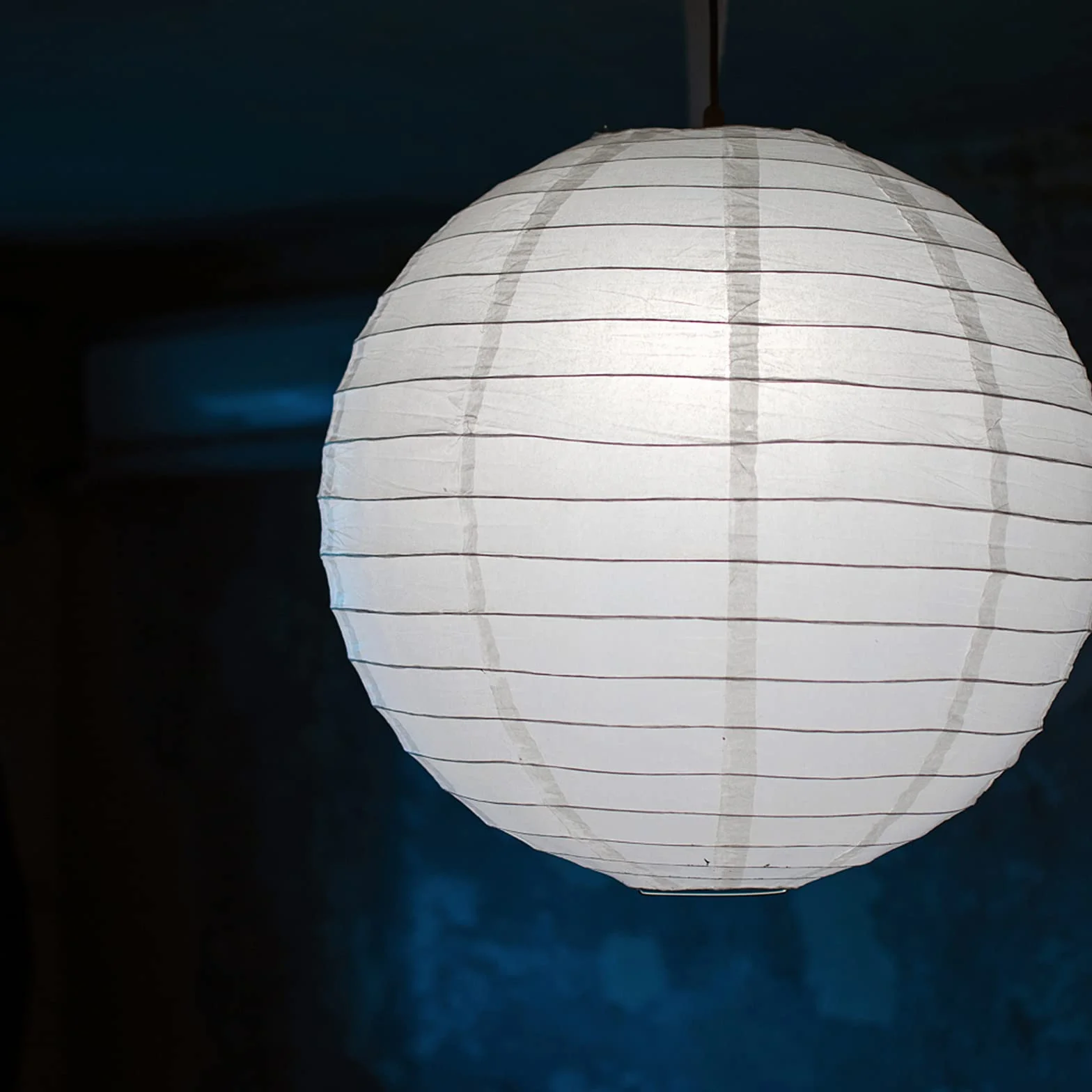 LIHAO 10 Białych Papierowych Lampionów z LED Mini Balonami Dekoracja