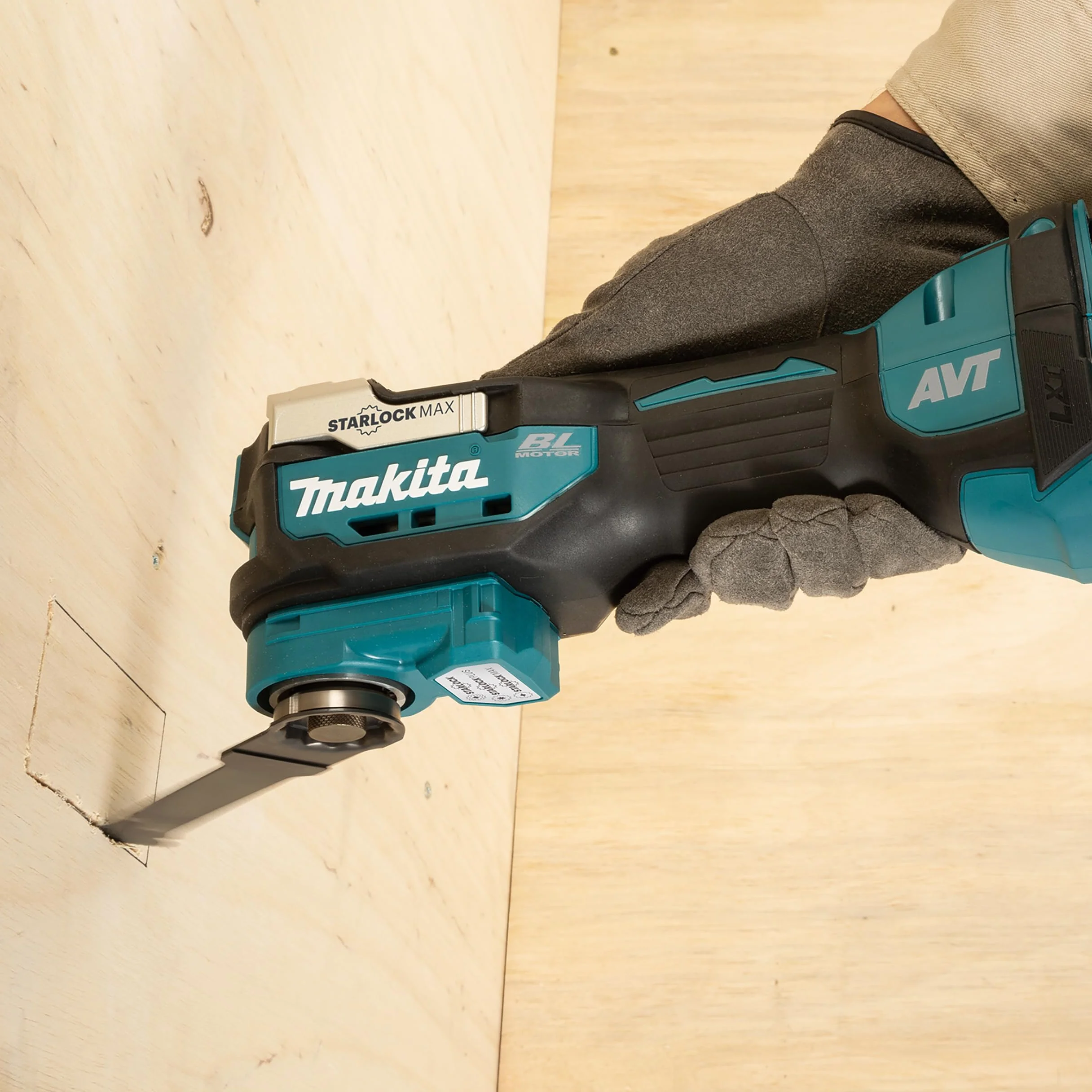 MAKITA DTM52ZJX2 Narzędzie wielofunkcyjne 18 V LXT Solo z zestawem akcesoriów MAKPAC