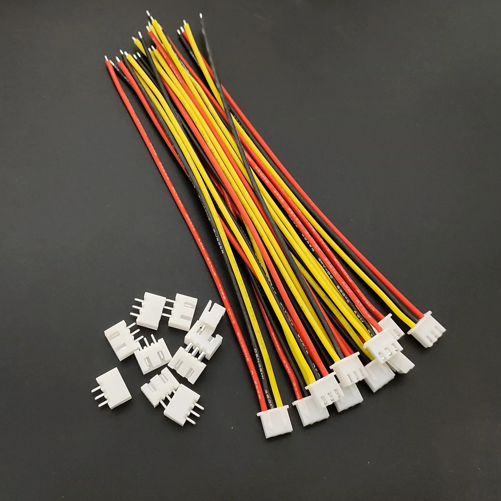 JST-XH 2,54 mm 3-pinowa wtyczka męska z 15 cm 22 AWG kabel silikonowy zestaw
